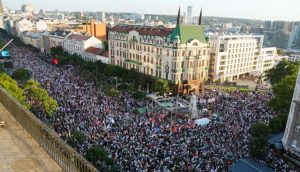 “SHBA nxiti protestat antiqeveritare në Serbi”/ Reagon DASH, mohon akuzat e Rusisë