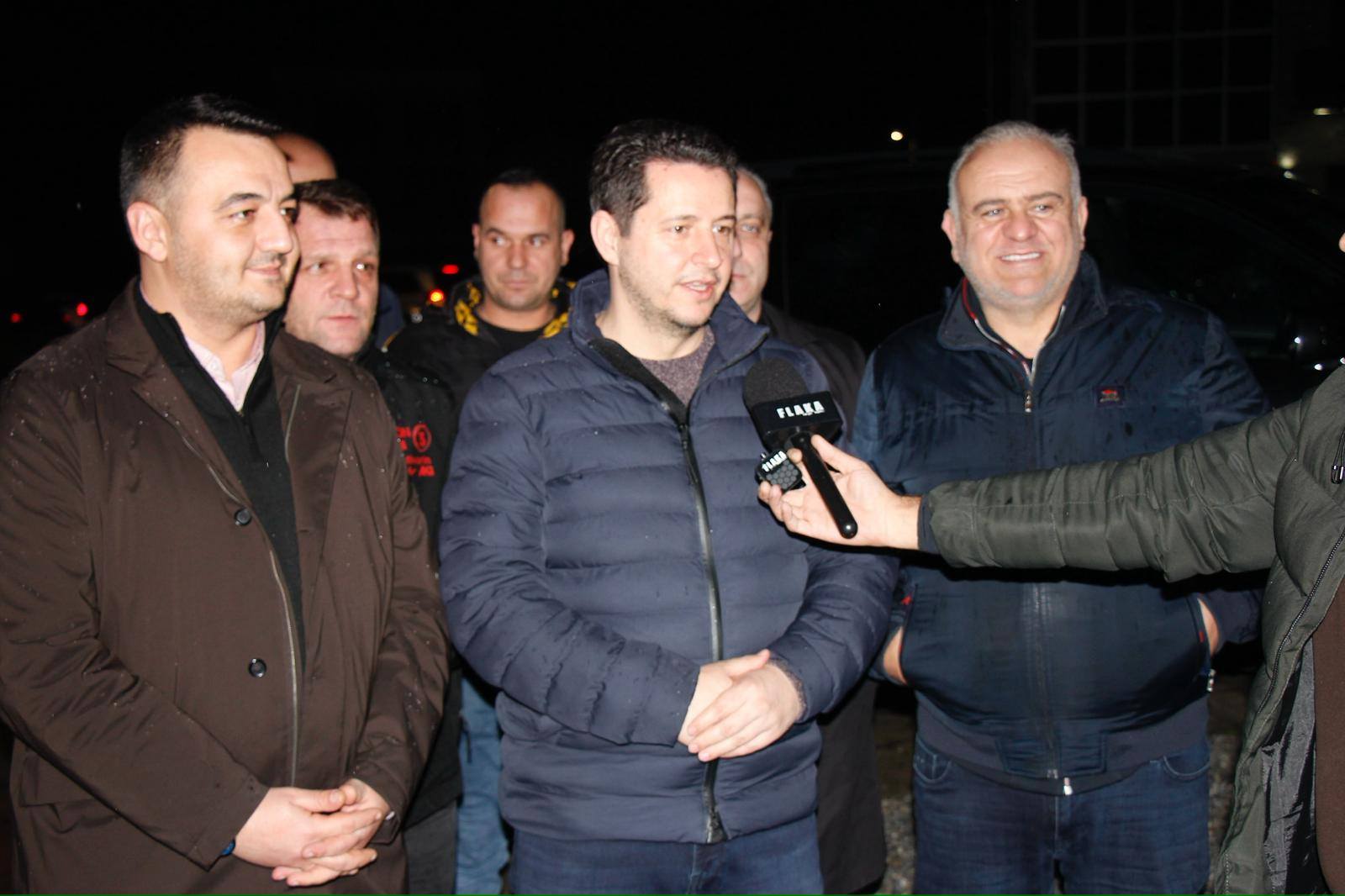 Limani vazhdon fushatën në Lagjen e Re, bashkëbisedim me banorët për zgjedhjet e 11 janarit