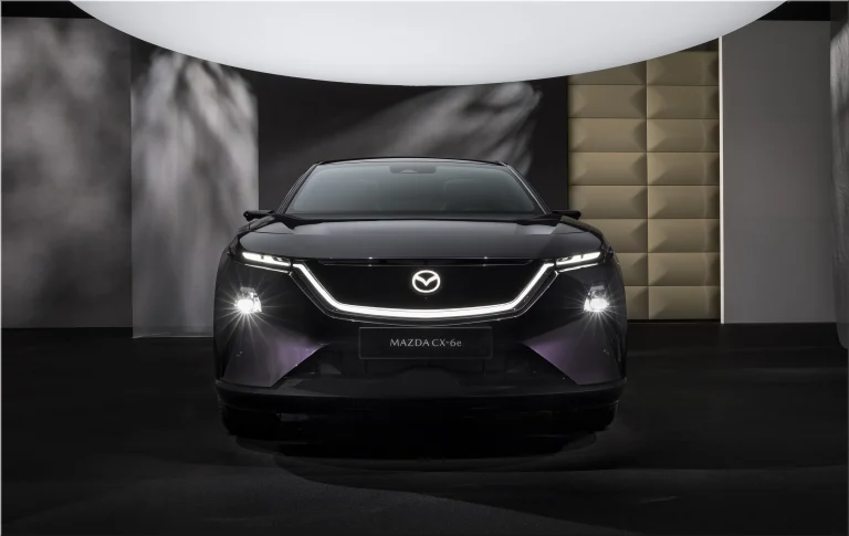 Mazda prezanton CX-6e, crossover-in e ri elektrik për Evropën