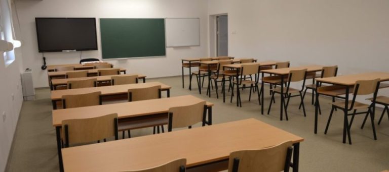 Viti shkollor nis më 20 janar, nuk do të ketë shtyrje pavarësisht gripit