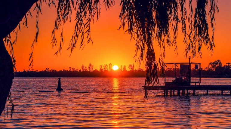 Valë nxehtësie historike në Victoria: Melbourne shënon 45°C