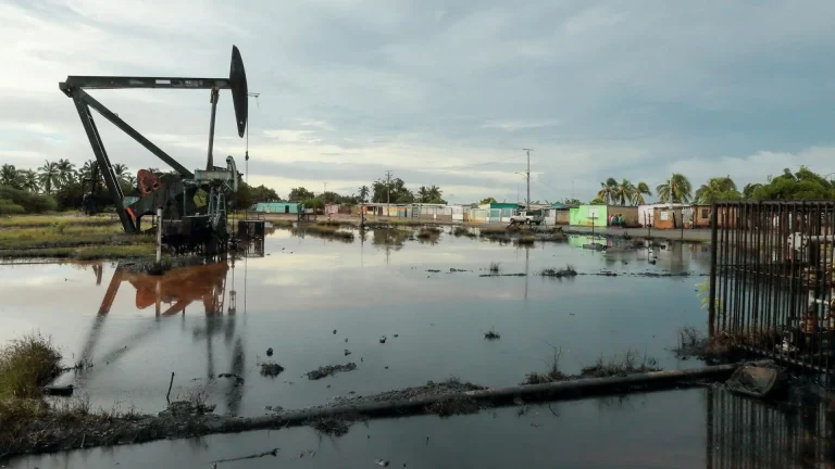 SHBA përfundon shitjen e parë të naftës venezueliane me vlerë 500 milionë dollarë