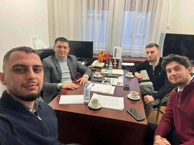 Rijad Shaqiri takon studentët iniciatorë: Provimi i jurisprudencës në shqip duhet të garantohet me barazi të plotë
