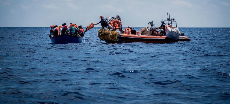 Tragjedi në brigjet e Libisë: Më shumë se 50 emigrantë të vdekur ose të zhdukur