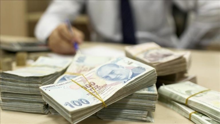 Turqia shtrëngon rregullat për bankat, synon të ndalë “paranë e nxehtë”