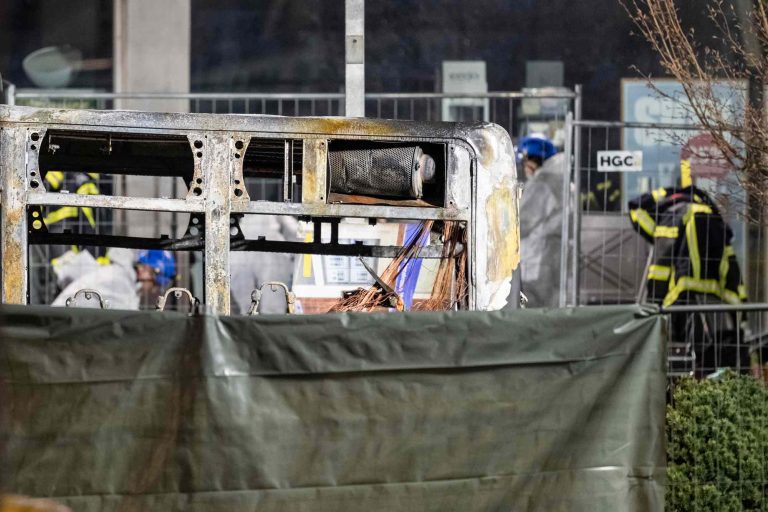 Tragjedi në Zvicër: Autobusi përfshihet nga flakët në Kerzers, 6 të vdekur dhe disa të plagosur