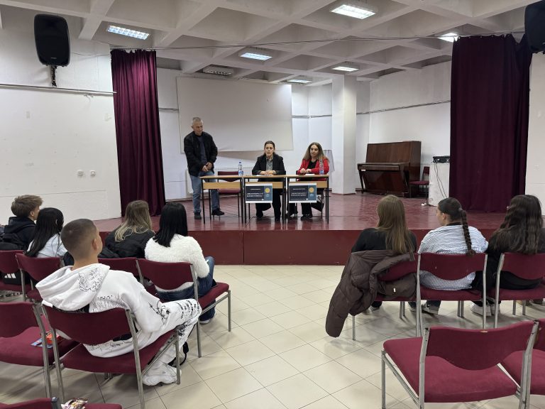 Në Gostivar u mbajt punëtori edukative për biblioterapinë dhe shëndetin mendor