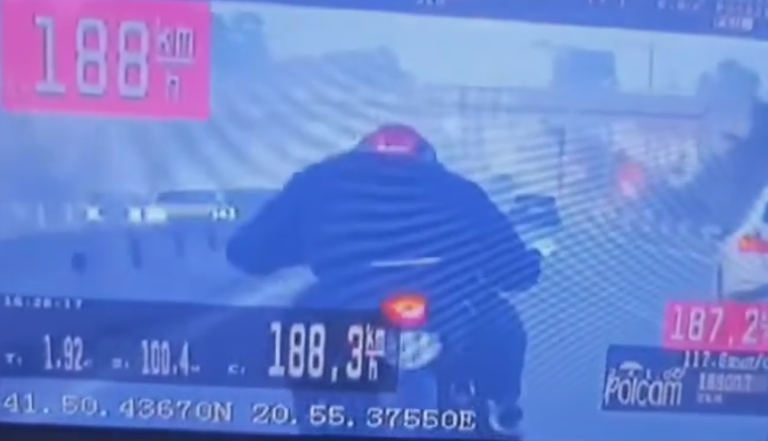 Me 188 km/h në autostradë, policia arreston motoçiklistin 27-vjeçar nga Gostivari